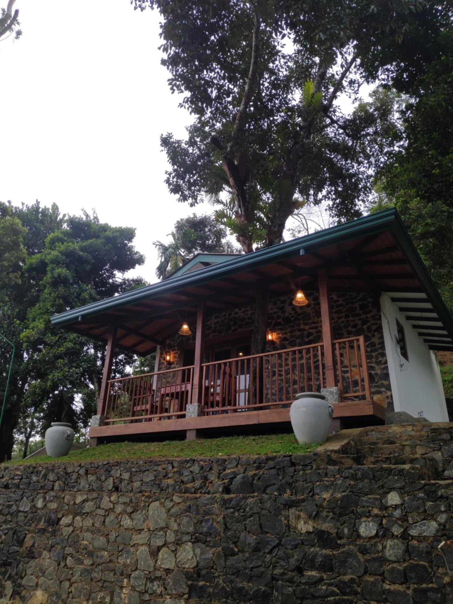 Pinnacle Pearl Hiriketiya Dickwella Exterior photo