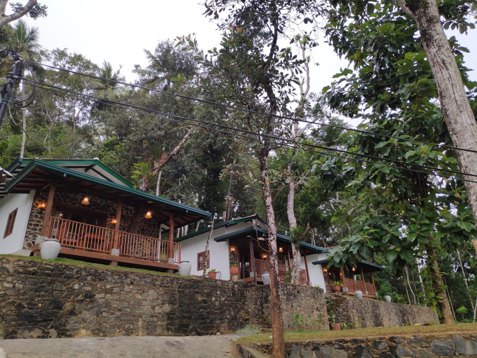 Pinnacle Pearl Hiriketiya Dickwella Exterior photo
